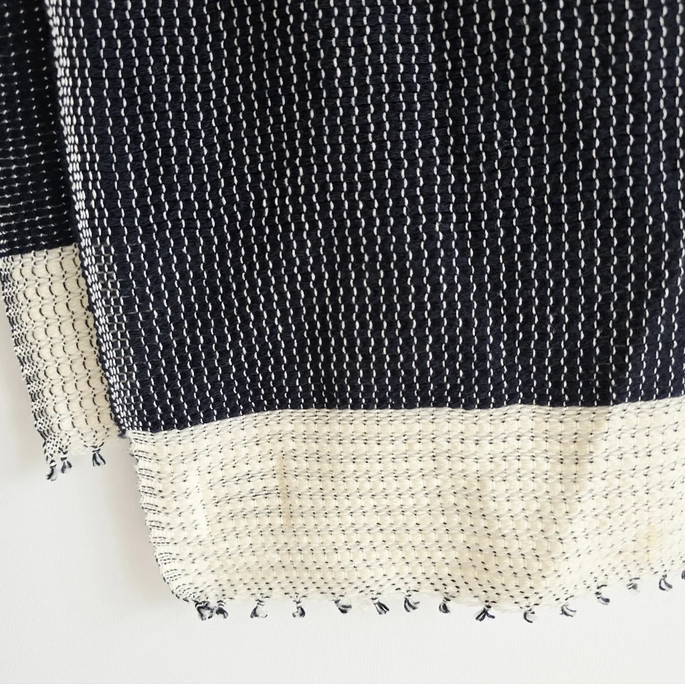 Kobo Oriza Japan Cream/Navy Knit Lightweight Rectangle Scarf Unisex